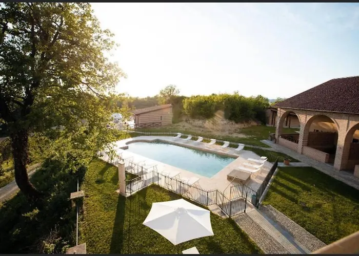 Smeraldo Fronte Piscina Vignale